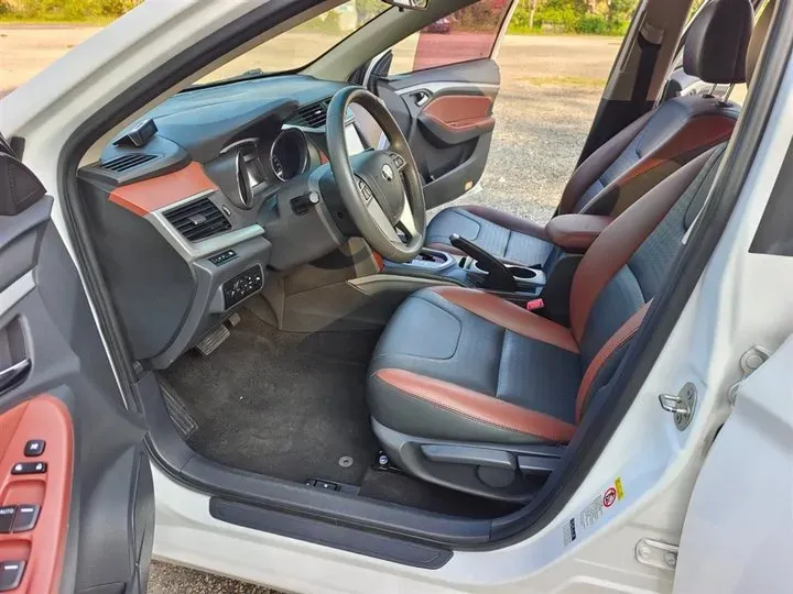 2014 BYD G5 1.5T 154HP L4 6DCT,autocango,china used car exporter,china ev exporter,chinese used car exporter,chinese used ev exporter