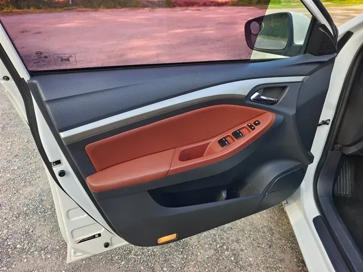 2014 BYD G5 1.5T 154HP L4 6DCT,autocango,china used car exporter,china ev exporter,chinese used car exporter,chinese used ev exporter