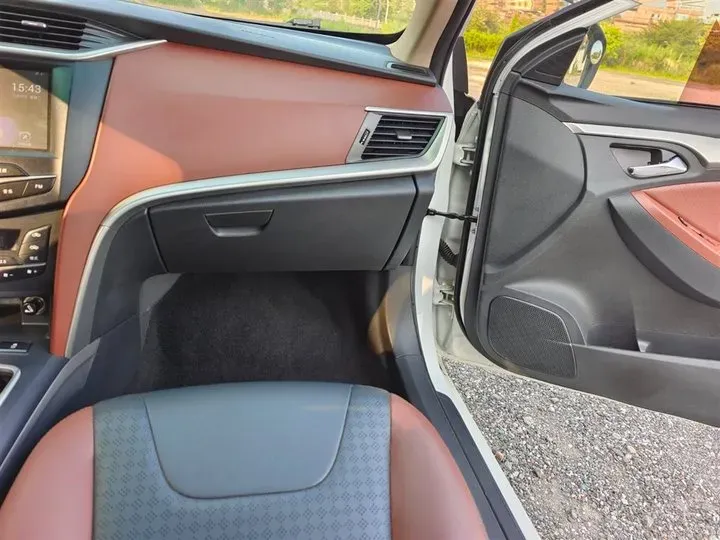 2014 BYD G5 1.5T 154HP L4 6DCT,autocango,china used car exporter,china ev exporter,chinese used car exporter,chinese used ev exporter