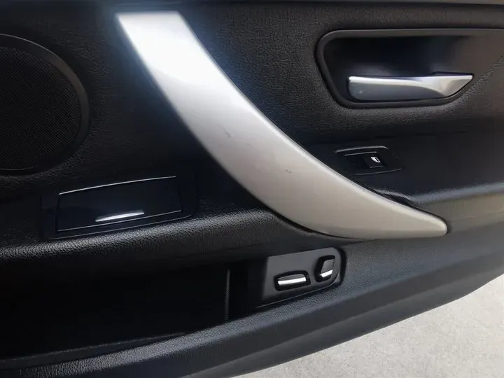 2013 BMW 3 Series 2.0T 184HP L4 8AT,autocango,china used car exporter,china ev exporter,chinese used car exporter,chinese used ev exporter