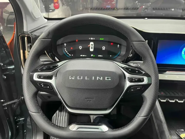 2023 WuLing XingYun 2.0L 136HP L4 1DHT Hybrid 1.8KWH,autocango,china used car exporter,china ev exporter,chinese used car exporter,chinese used ev exporter