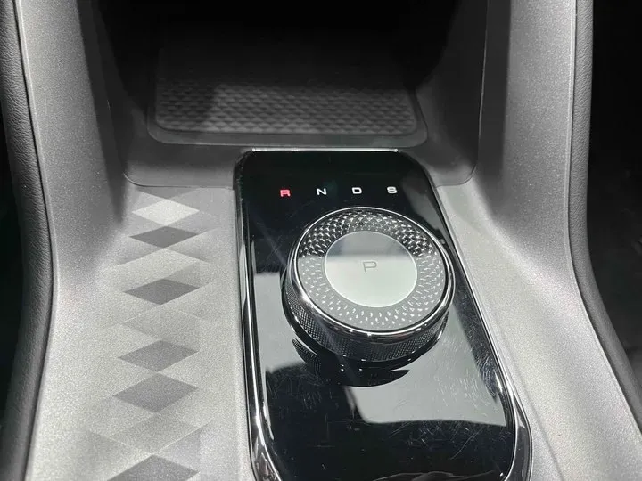 2023 WuLing XingYun 2.0L 136HP L4 1DHT Hybrid 1.8KWH,autocango,china used car exporter,china ev exporter,chinese used car exporter,chinese used ev exporter