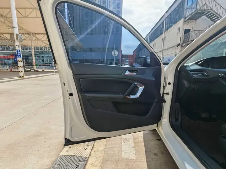 2015 Peugeot 308S 1.2T 136HP L3 6AT,autocango,china used car exporter,china ev exporter,chinese used car exporter,chinese used ev exporter