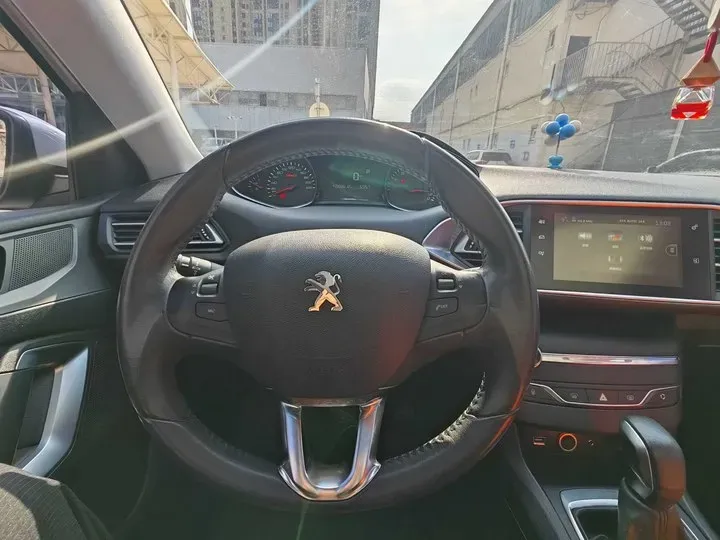 2015 Peugeot 308S 1.2T 136HP L3 6AT,autocango,china used car exporter,china ev exporter,chinese used car exporter,chinese used ev exporter