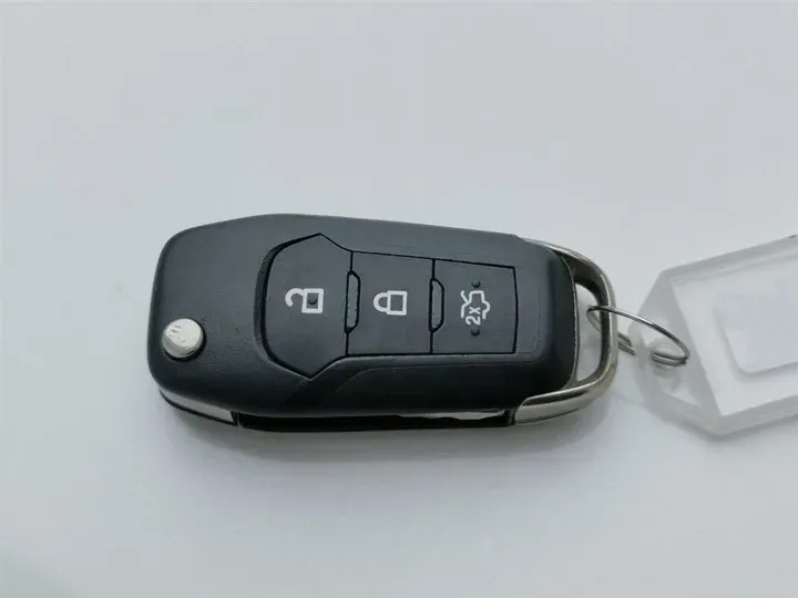 2015 Ford Escort 1.5L 113HP L4 6AT,autocango,china used car exporter,china ev exporter,chinese used car exporter,chinese used ev exporter