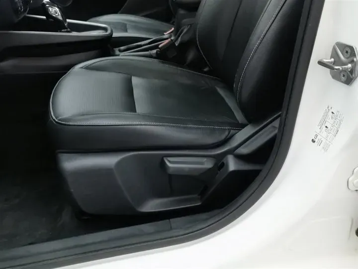 2015 Ford Escort 1.5L 113HP L4 6AT,autocango,china used car exporter,china ev exporter,chinese used car exporter,chinese used ev exporter