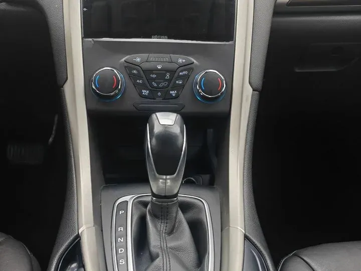 2013 Ford Mondeo 2.0T 203HP L4 6AT,autocango,china used car exporter,china ev exporter,chinese used car exporter,chinese used ev exporter