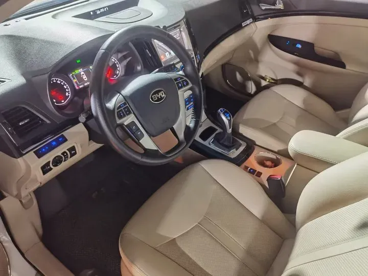 2018 BYD e5 BEV 60.48KWH,autocango,china used car exporter,china ev exporter,chinese used car exporter,chinese used ev exporter