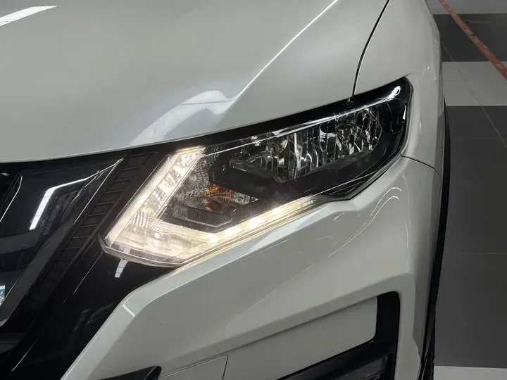 2017 Nissan X-Trail 2.0L 150HP L4 CVT,autocango,china used car exporter,china ev exporter,chinese used car exporter,chinese used ev exporter