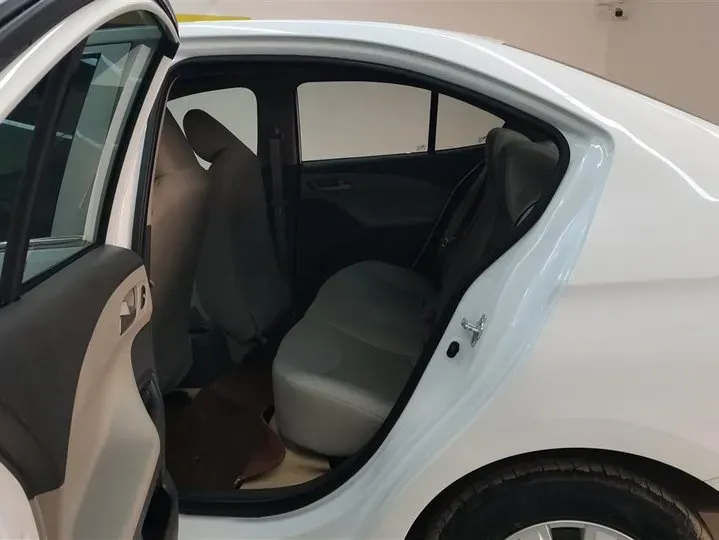 2015 Chevrolet Sail 1.5L 113HP L4 5MT,autocango,china used car exporter,china ev exporter,chinese used car exporter,chinese used ev exporter