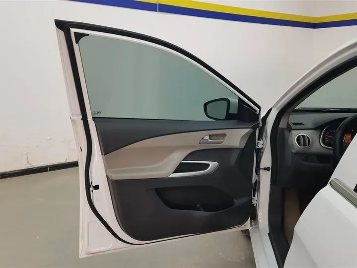 2015 Chevrolet Sail 1.5L 113HP L4 5MT,autocango,china used car exporter,china ev exporter,chinese used car exporter,chinese used ev exporter