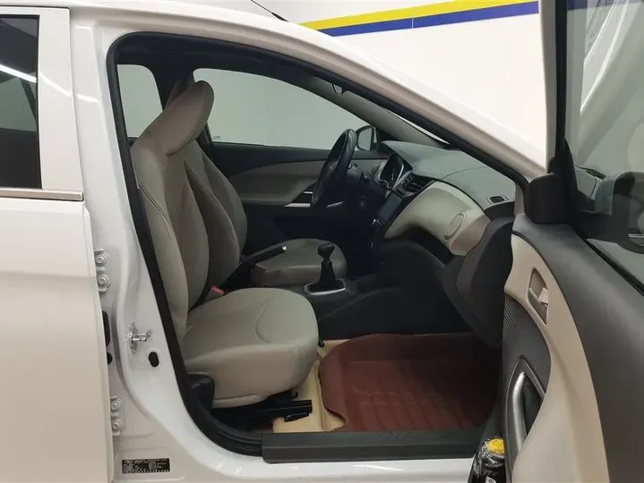 2015 Chevrolet Sail 1.5L 113HP L4 5MT,autocango,china used car exporter,china ev exporter,chinese used car exporter,chinese used ev exporter