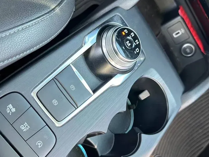 2020 Ford Focus Active 1.5T 174HP L3 8AT,autocango,china used car exporter,china ev exporter,chinese used car exporter,chinese used ev exporter