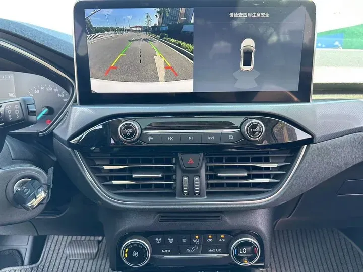 2020 Ford Focus Active 1.5T 174HP L3 8AT,autocango,china used car exporter,china ev exporter,chinese used car exporter,chinese used ev exporter