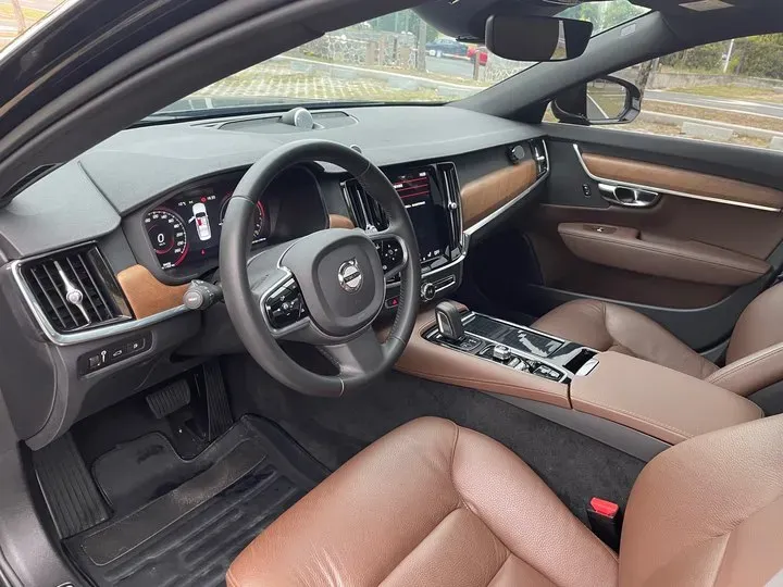 2021 Volvo S90 2.0T 303HP L4 8AT PHEV 11.6KWH,autocango,china used car exporter,china ev exporter,chinese used car exporter,chinese used ev exporter