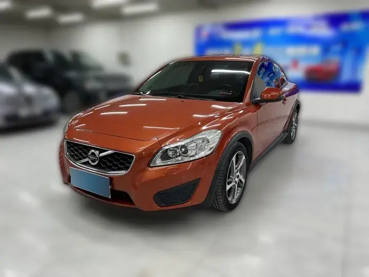 2012 Volvo C30 2.0L 145HP L4 6DCT