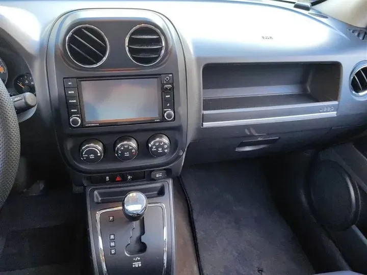 2014 Jeep Patriot 2.4L 170HP L4 6AT,autocango,china used car exporter,china ev exporter,chinese used car exporter,chinese used ev exporter