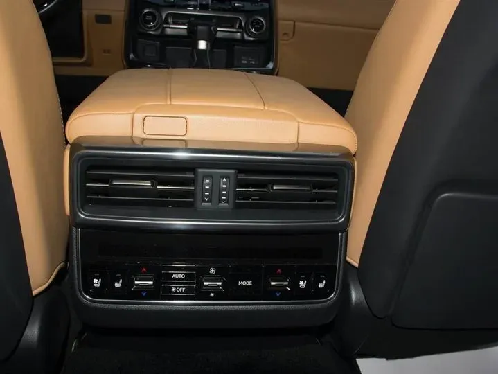 2009 Lexus LX 5.7L 367HP V8 6AT,autocango,china used car exporter,china ev exporter,chinese used car exporter,chinese used ev exporter