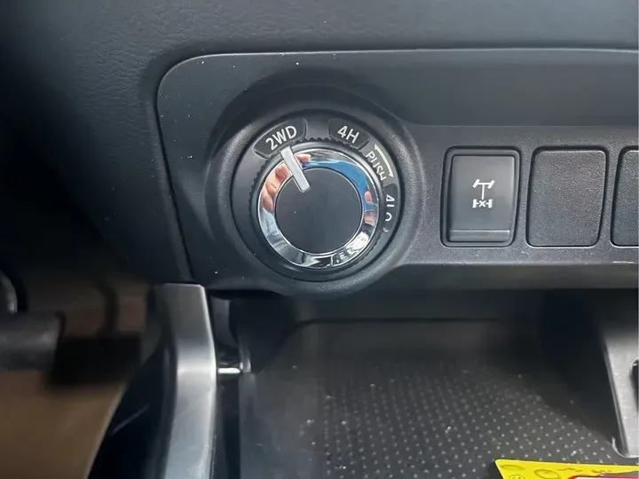 2020 Nissan Terra 2.5L 193HP L4 7AT,autocango,china used car exporter,china ev exporter,chinese used car exporter,chinese used ev exporter