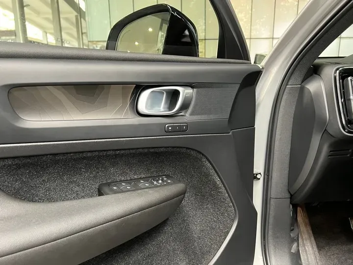 2023 Volvo C40 BEV 69KWH,autocango,china used car exporter,china ev exporter,chinese used car exporter,chinese used ev exporter