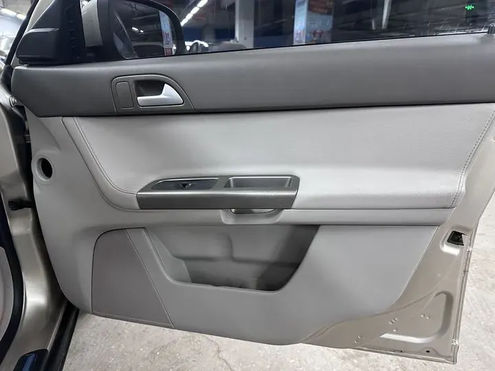 2011 Volvo S40 2.0L 141HP L4 6DCT,autocango,china used car exporter,china ev exporter,chinese used car exporter,chinese used ev exporter