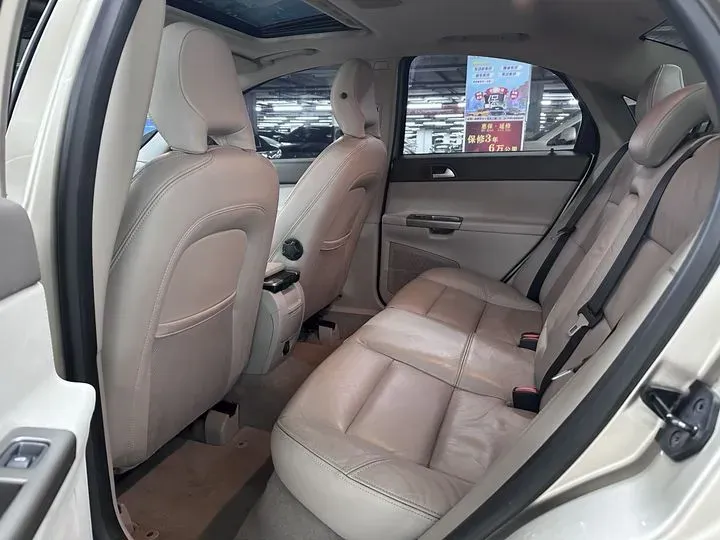 2011 Volvo S40 2.0L 141HP L4 6DCT,autocango,china used car exporter,china ev exporter,chinese used car exporter,chinese used ev exporter