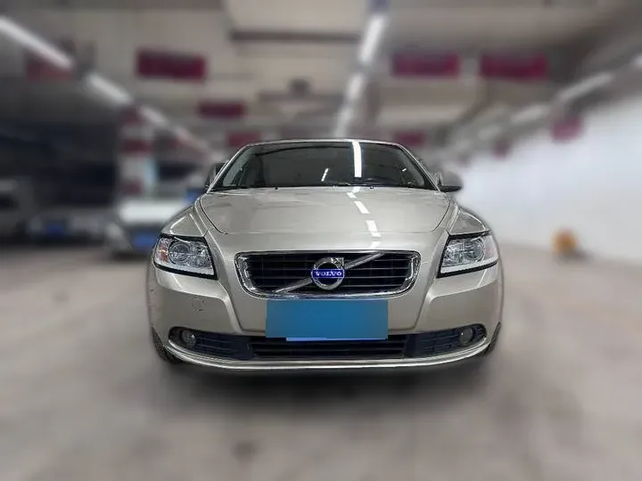 2011 Volvo S40 2.0L 141HP L4 6DCT,autocango,china used car exporter,china ev exporter,chinese used car exporter,chinese used ev exporter