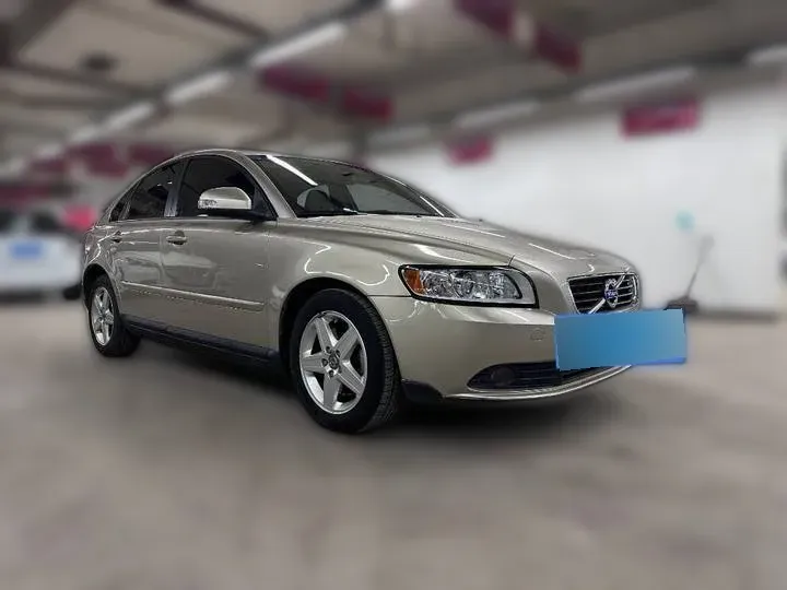 2011 Volvo S40 2.0L 141HP L4 6DCT,autocango,china used car exporter,china ev exporter,chinese used car exporter,chinese used ev exporter