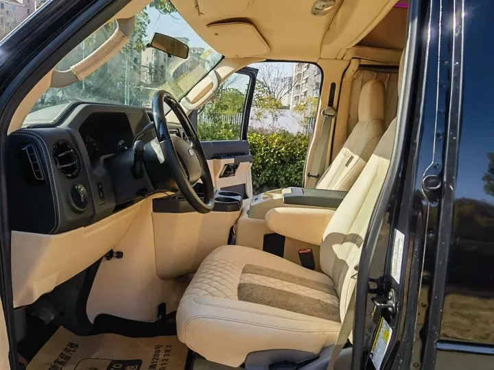 2011 Ford E350 5.4L 258HP V8 5AT,autocango,china used car exporter,china ev exporter,chinese used car exporter,chinese used ev exporter