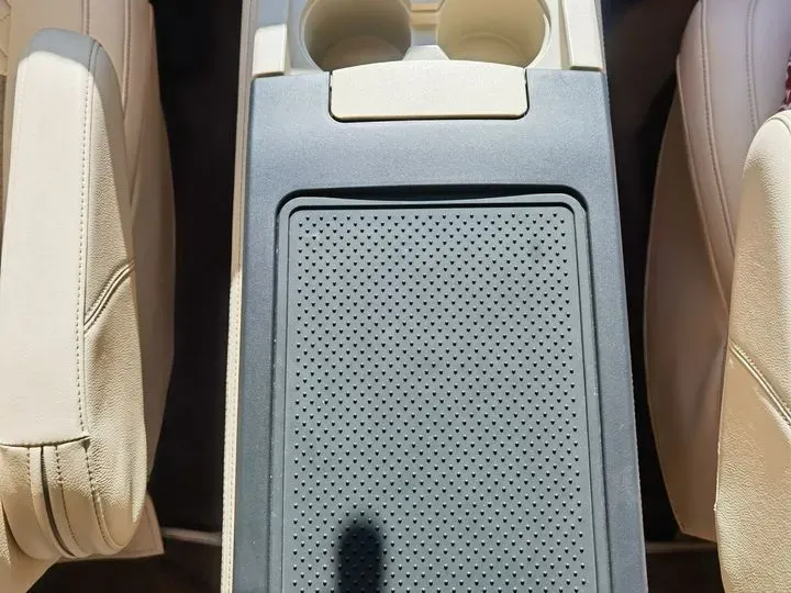 2011 Ford E350 5.4L 258HP V8 5AT,autocango,china used car exporter,china ev exporter,chinese used car exporter,chinese used ev exporter