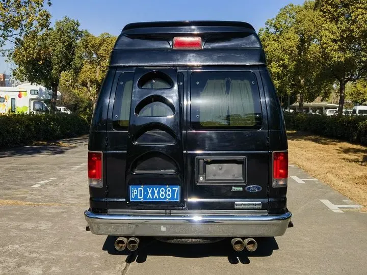 2011 Ford E350 5.4L 258HP V8 5AT,autocango,china used car exporter,china ev exporter,chinese used car exporter,chinese used ev exporter