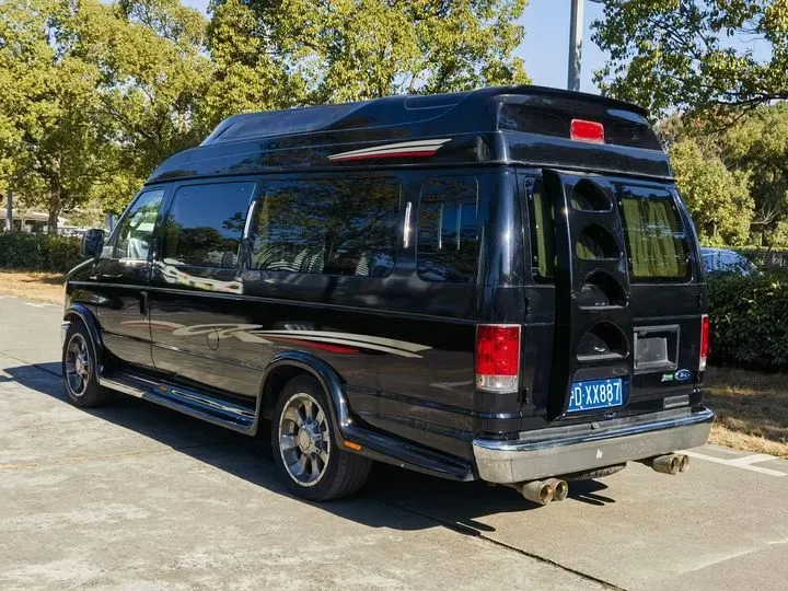 2011 Ford E350 5.4L 258HP V8 5AT,autocango,china used car exporter,china ev exporter,chinese used car exporter,chinese used ev exporter