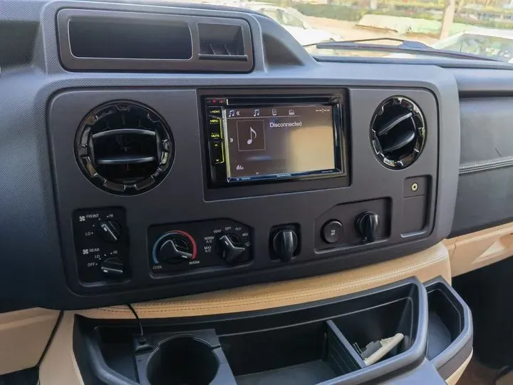 2011 Ford E350 5.4L 258HP V8 5AT,autocango,china used car exporter,china ev exporter,chinese used car exporter,chinese used ev exporter