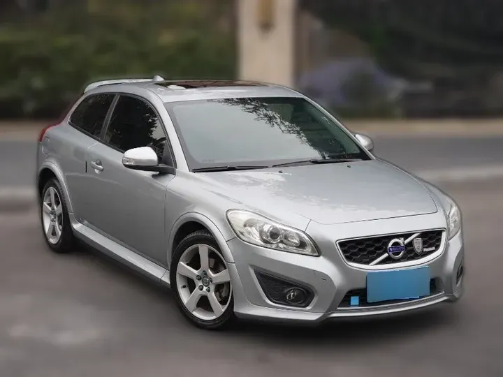 2010 Volvo C30 2.0L 145HP L4 6DCT,autocango,china used car exporter,china ev exporter,chinese used car exporter,chinese used ev exporter