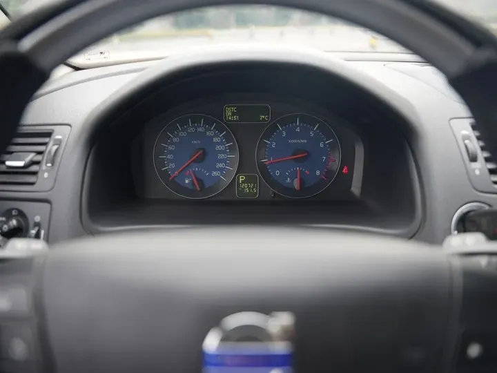 2010 Volvo C30 2.0L 145HP L4 6DCT,autocango,china used car exporter,china ev exporter,chinese used car exporter,chinese used ev exporter