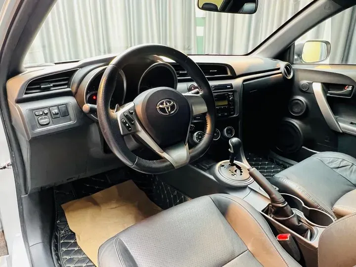 2011 Toyota Zelas 2.5L 178HP L4 6AT,autocango,china used car exporter,china ev exporter,chinese used car exporter,chinese used ev exporter