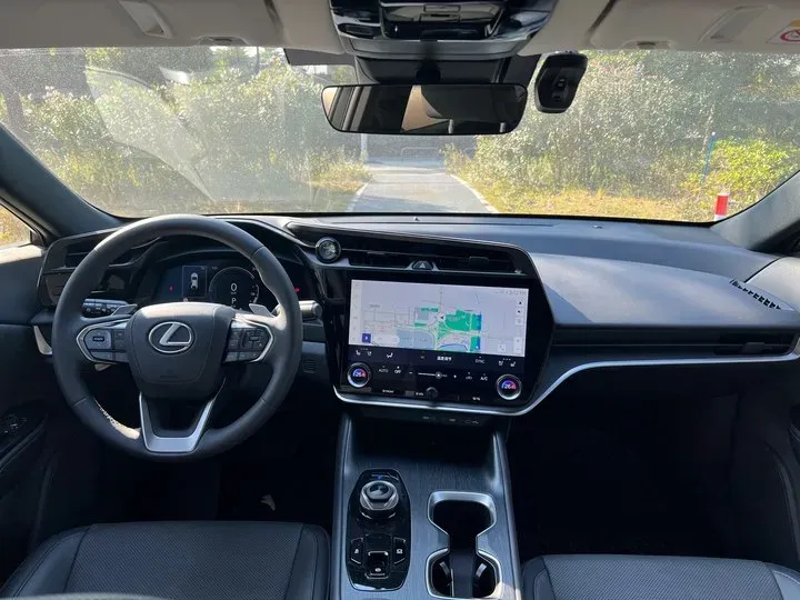 2023 Lexus RZ BEV 66KWH,autocango,china used car exporter,china ev exporter,chinese used car exporter,chinese used ev exporter