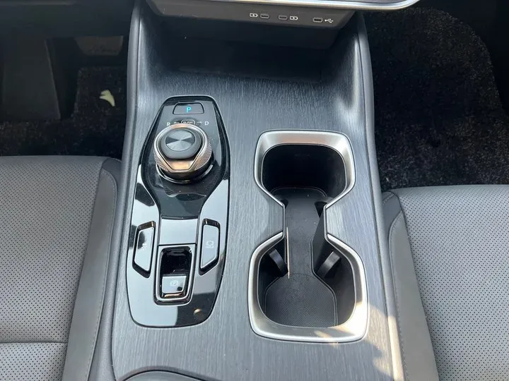 2023 Lexus RZ BEV 66KWH,autocango,china used car exporter,china ev exporter,chinese used car exporter,chinese used ev exporter