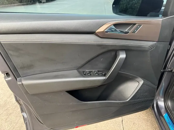 2021 Volkswagen Tharu 1.4T 150HP L4 7DCT,autocango,china used car exporter,china ev exporter,chinese used car exporter,chinese used ev exporter