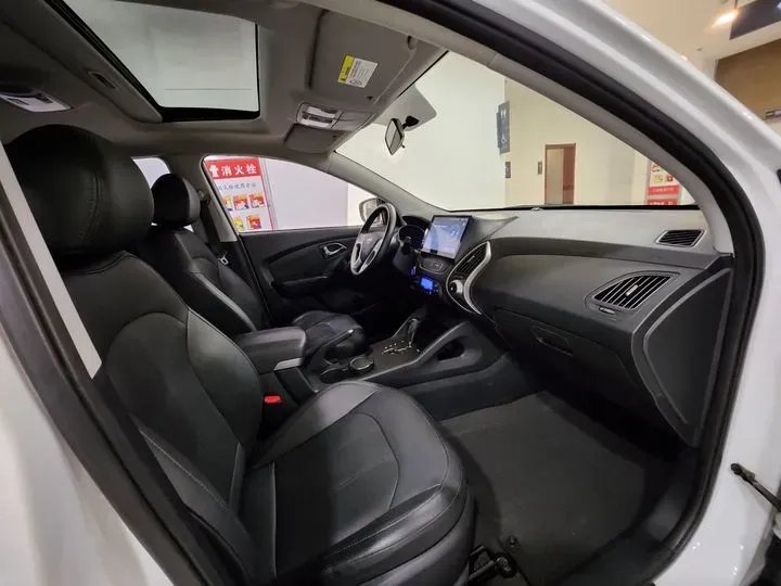 2015 Hyundai ix35 2.0L 160HP L4 6AT,autocango,china used car exporter,china ev exporter,chinese used car exporter,chinese used ev exporter