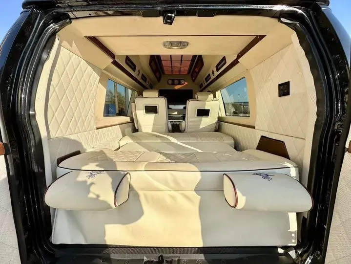 2011 Ford E350 5.4L 258HP V8 5AT,autocango,china used car exporter,china ev exporter,chinese used car exporter,chinese used ev exporter