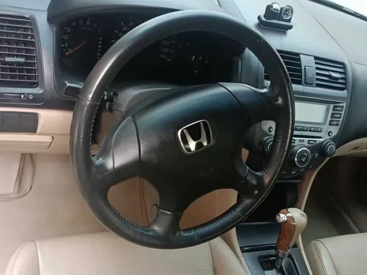 2005 Honda Accord 2.0L 150HP L4 5AT,autocango,china used car exporter,china ev exporter,chinese used car exporter,chinese used ev exporter