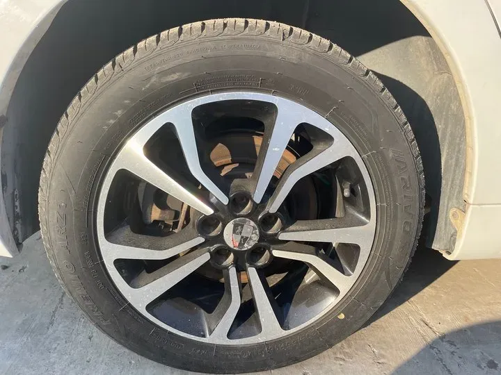 2016 Roewe e550 1.5L 109HP L4 2AT PHEV 12KWH,autocango,china used car exporter,china ev exporter,chinese used car exporter,chinese used ev exporter