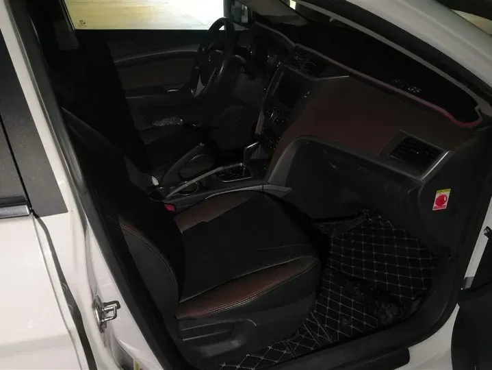 2014 BYD G5 1.5T 154HP L4 6DCT,autocango,china used car exporter,china ev exporter,chinese used car exporter,chinese used ev exporter