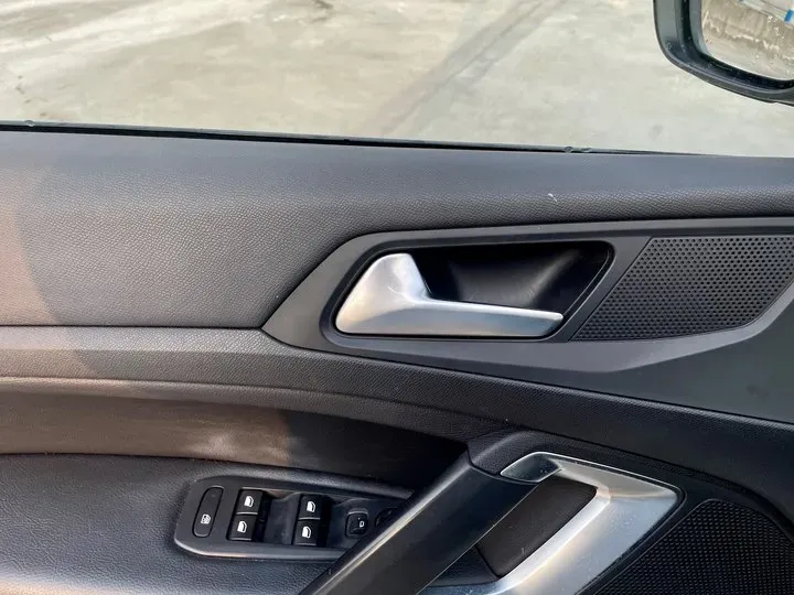 2015 Peugeot 308S 1.2T 136HP L3 6AT,autocango,china used car exporter,china ev exporter,chinese used car exporter,chinese used ev exporter