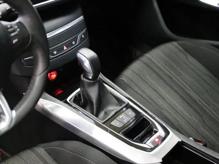 2015 Peugeot 308S 1.6T 167HP L4 6AT,autocango,china used car exporter,china ev exporter,chinese used car exporter,chinese used ev exporter