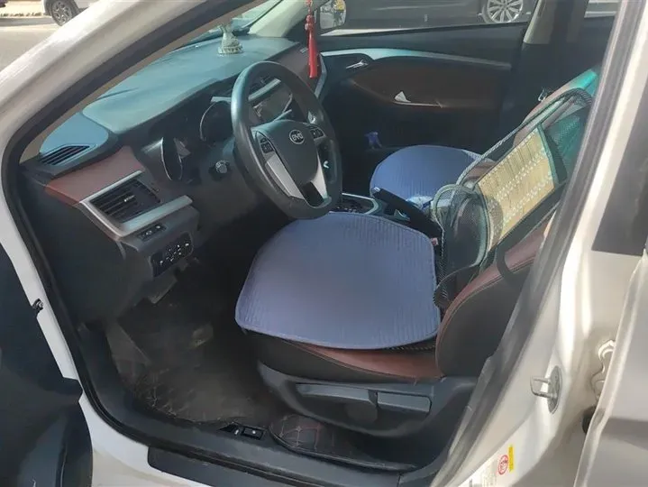 2014 BYD G5 1.5T 154HP L4 6DCT,autocango,china used car exporter,china ev exporter,chinese used car exporter,chinese used ev exporter