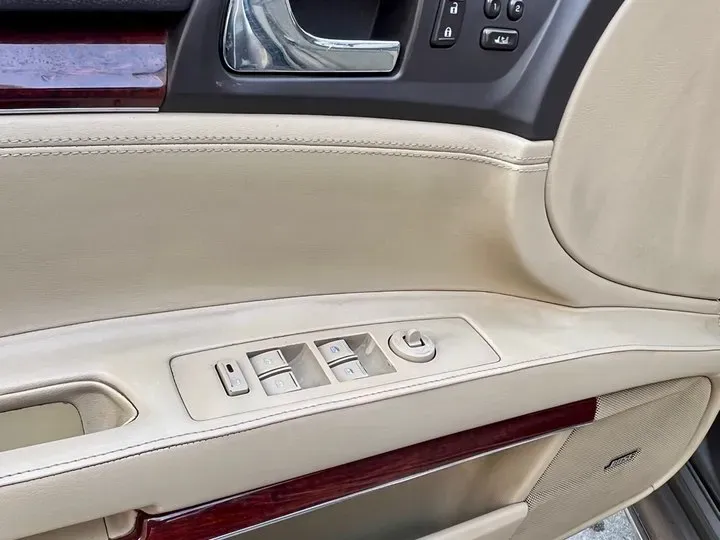 2011 Cadillac SLS 2.0T 262HP L4 6AT,autocango,china used car exporter,china ev exporter,chinese used car exporter,chinese used ev exporter