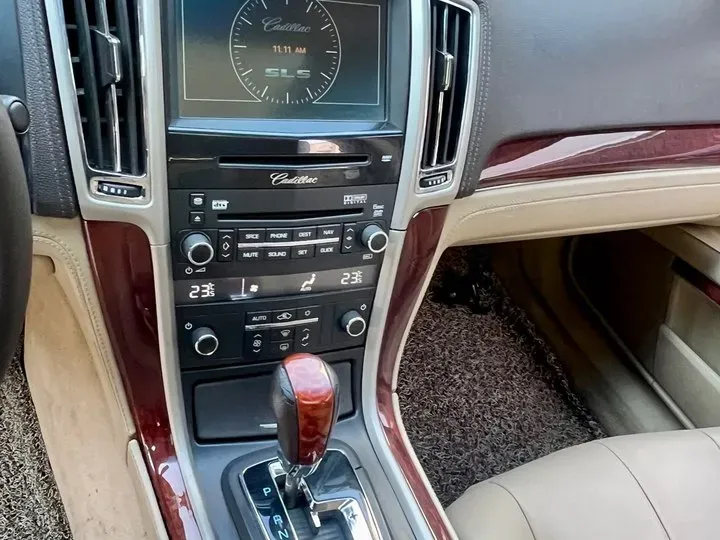 2011 Cadillac SLS 2.0T 262HP L4 6AT,autocango,china used car exporter,china ev exporter,chinese used car exporter,chinese used ev exporter