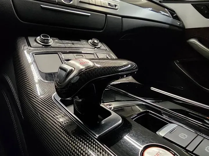 2014 Audi S8 4.0T 520HP V8 8AT,autocango,china used car exporter,china ev exporter,chinese used car exporter,chinese used ev exporter